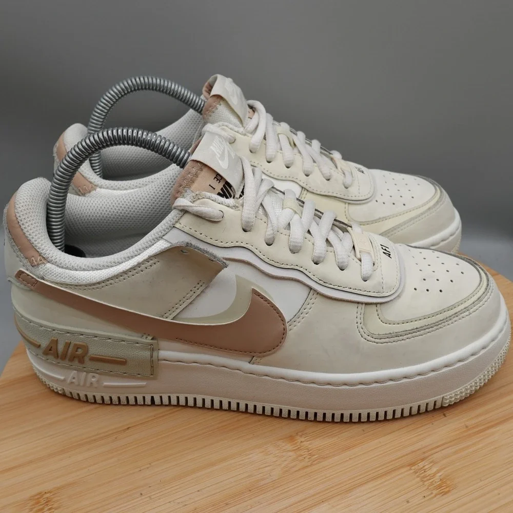 Nike Womens 9 Air Force‎ 1 Shadow Sail Hemp Fossil Light Bone CI0919-116 Flaws